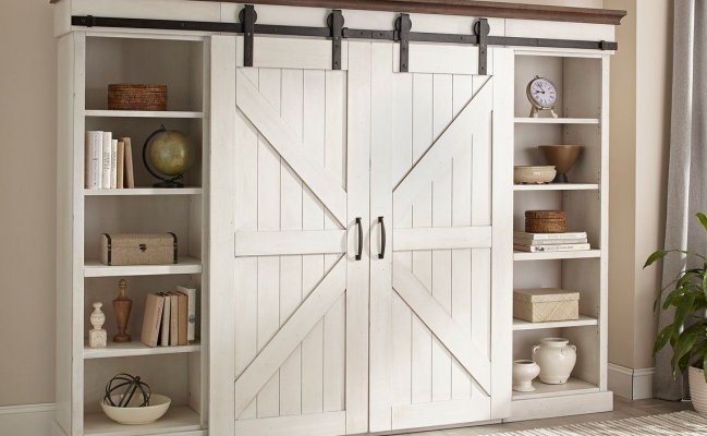 Ретро шкаф в стиле кантри