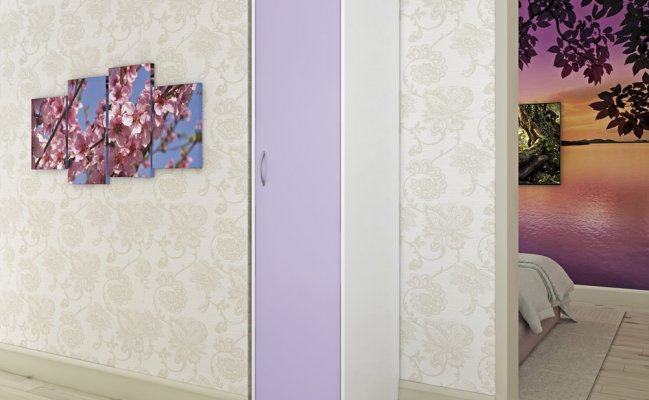 Небольшой шкаф-пенал