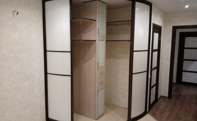 Шкаф-купе для прихожей