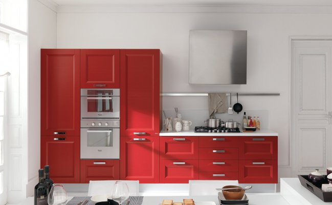 Небольшая прямая кухня