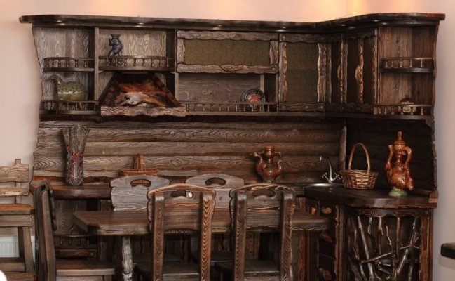 Кухня из брашированного дерева