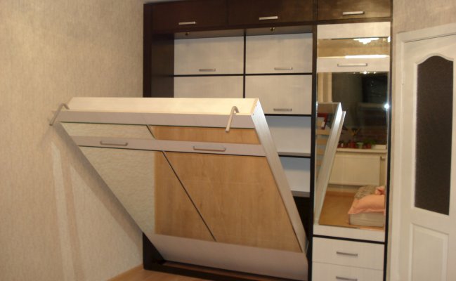 Встроенная двухспальная кровать