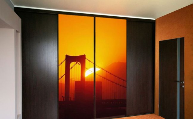 Встроенный шкаф с фотопечатью 