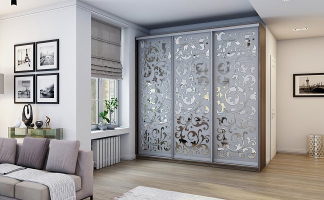 Трехстворчатый шкаф-купе пескоструйным орнаментом