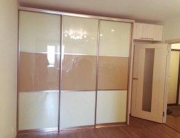 Продажа Шкаф-купе с цветным стеклом в каталоге Купить Шкаф-купе с цветным стеклом в каталоге