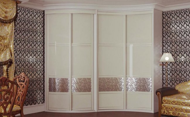 Белый радиусный шкаф-купе 