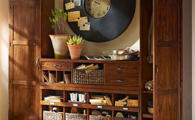 Прихожая в стиле ретро-кантри