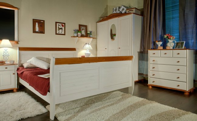 Комод из натурального дерева