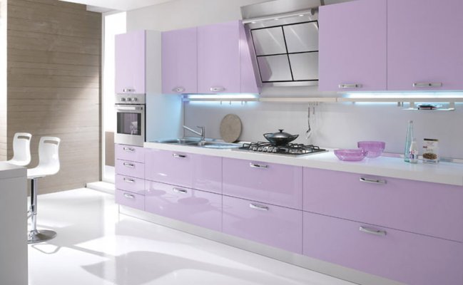 Кухня в лавандовом цвете