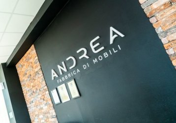 Магазин Andrea , где можно купить верхнюю одежду в России