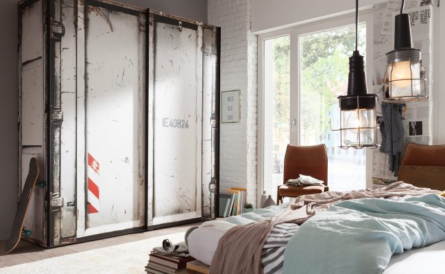 Шкаф из металла в стиле лофт