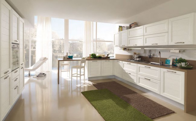 Угловая кухня с барной стойкой