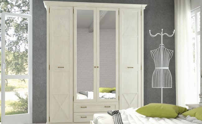 Шкаф распашной четырехстворчатый