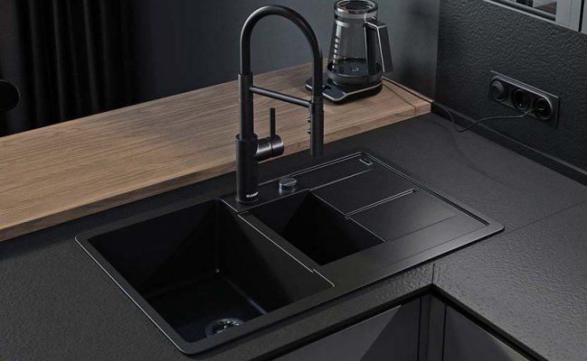 Угловая кухня Лофт в темных тонах