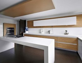 Продажа Белая угловая кухня с акцентными деревянными фасадами в стиле минимализм в каталоге Купить Белая угловая кухня с акцентными деревянными фасадами в стиле минимализм в каталоге