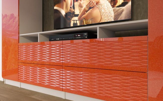 Шкаф-стенка с рельефными фасадами