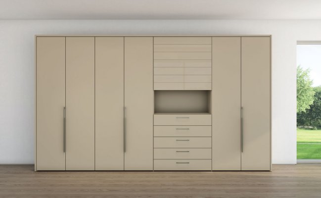 Большой распашной шкаф с ящиками 