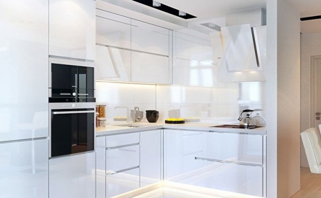 Небольшая белая угловая кухня в стиле минимализм