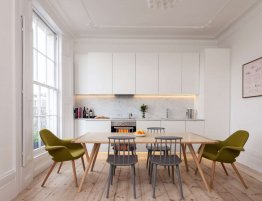 Продажа Небольшая прямая кухня с белыми фасадами в каталоге Купить Небольшая прямая кухня с белыми фасадами в каталоге