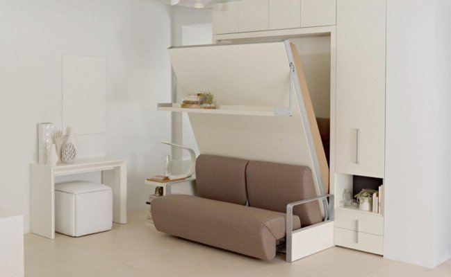 Шкаф с небольшим диваном