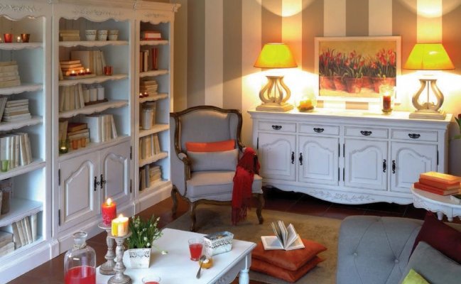 Шкаф для книг с открытыми стеллажами