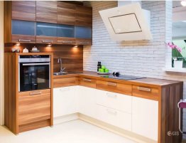 Продажа Угловая кухня с белым акцентом на фасадах в каталоге Купить Угловая кухня с белым акцентом на фасадах в каталоге