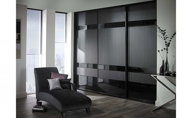 Шкаф-купе в темных тонах
