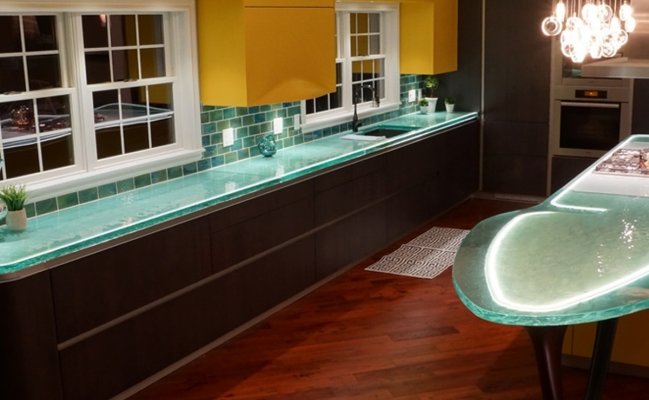 Угловая кухня с островом