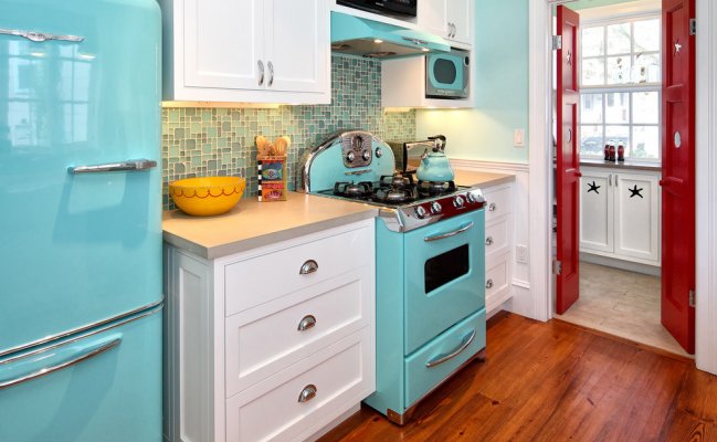 Ретро кухня с фартуком мозайкой