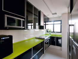 Продажа Небольшая кухня с акриловой столешницей и стеклянным фартуком в каталоге Купить Небольшая кухня с акриловой столешницей и стеклянным фартуком в каталоге