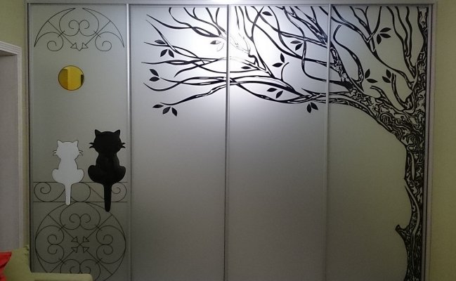 Шкаф-купе с пескоструйным рисунком для детской