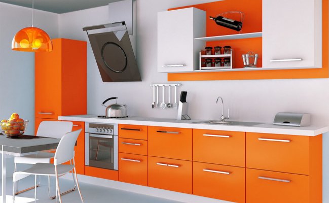 Прямая кухня с оранжевыми фасадами и открытыми полками